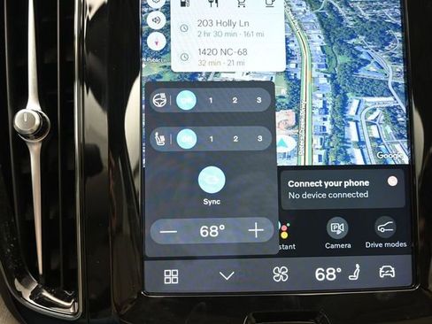 Used 2023 Volvo XC60 B5 Plus w/ Protection Package Premier image 23