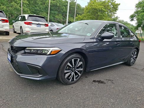 Certified 2024 Honda Civic EX-L image 3