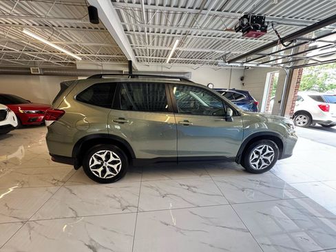 Used 2021 Subaru Forester Premium w/ Popular Package #1 AWD/4WD image 4