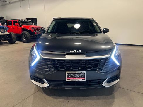 Used 2023 Kia Sportage LX AWD/4WD image 8