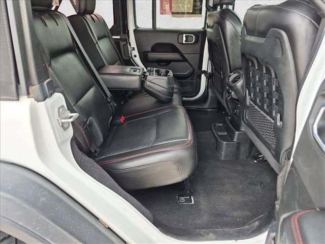 Used 2021 Jeep Wrangler Unlimited Rubicon w/ Cold Weather Group AWD/4WD image 19