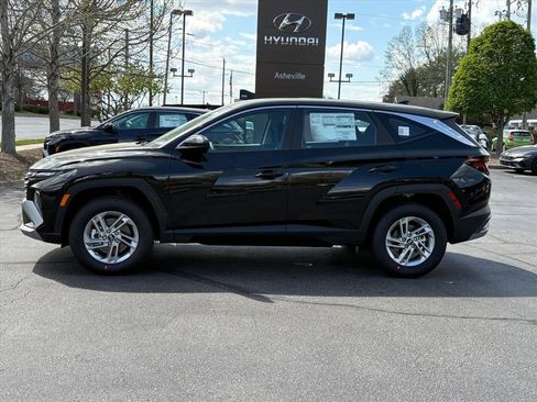 New 2026 Hyundai Tucson SE AWD/4WD image 17