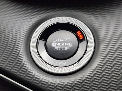 New 2025 Jeep Grand Cherokee L Altitude image 37