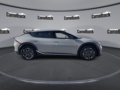 Certified 2025 Kia EV6 Light image 8