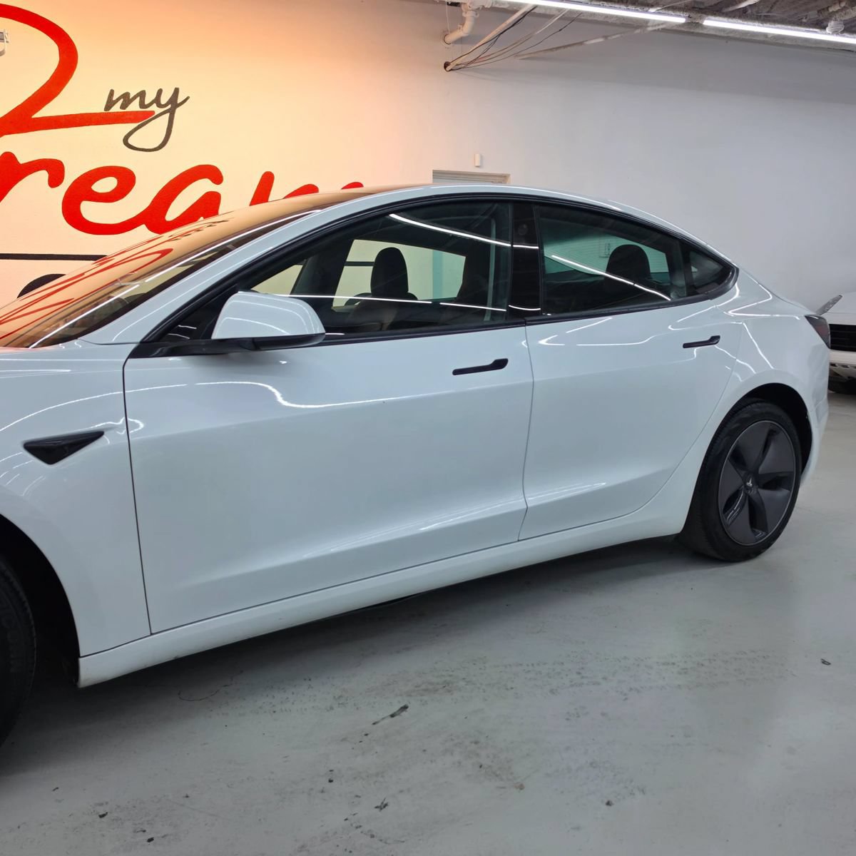 Used 2020 Tesla Model 3 RWD image 3