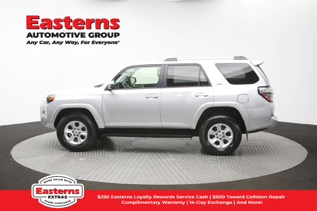 Used 2024 Toyota 4Runner SR5 AWD/4WD image 56