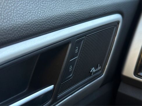 Used 2022 Volkswagen Atlas Cross Sport SEL Premium R-Line image 35