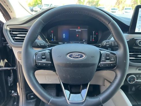 Used 2024 Ford Escape Active AWD/4WD image 25