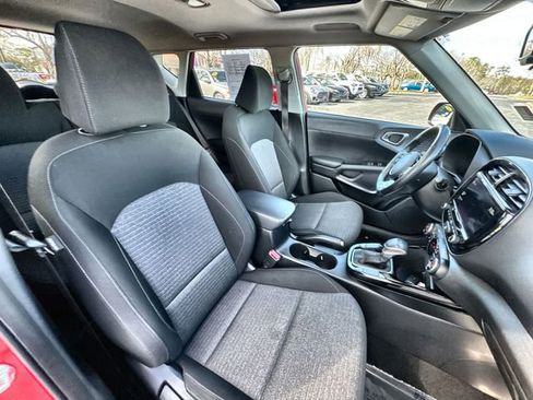 Used 2022 Kia Soul GT-Line image 33