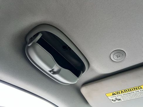 Used 2012 Kia Sedona LX w/ PWR Pkg image 30