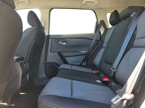 New 2025 Nissan Rogue SV AWD/4WD image 13