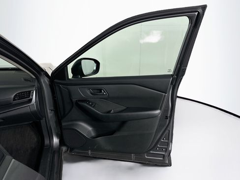 Used 2024 Nissan Rogue S AWD/4WD image 30