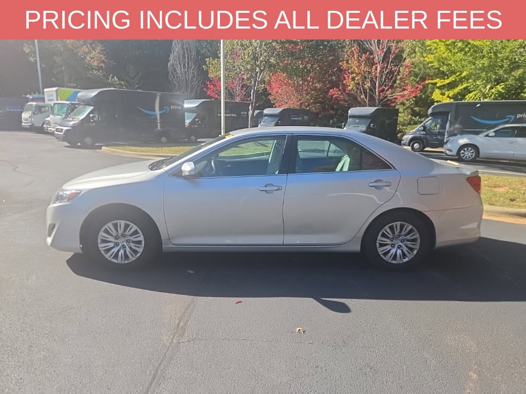 Used 2014 Toyota Camry FWD image 4