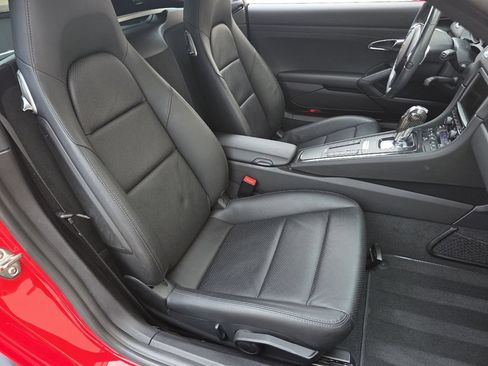 Used 2016 Porsche Cayman RWD image 27