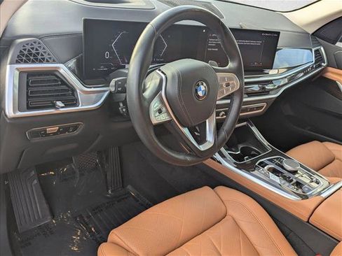 Certified 2023 BMW X7 xDrive40i w/ Climate Comfort Package image 10