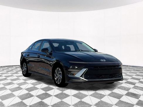 New 2026 Hyundai Sonata Blue FWD image 16