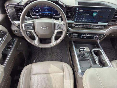 Used 2023 Chevrolet Silverado 1500 RST image 17