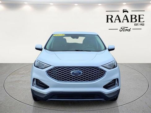 Used 2023 Ford Edge SEL w/ Convenience Package image 2