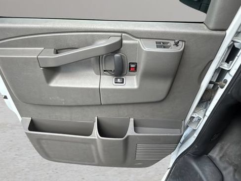 Used 2022 Chevrolet Express 2500 Extended w/ Driver Convenience Package RWD image 18