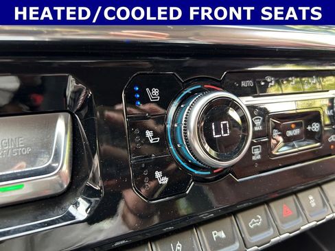 Used 2024 GMC Sierra 3500 Denali Ultimate AWD/4WD image 6