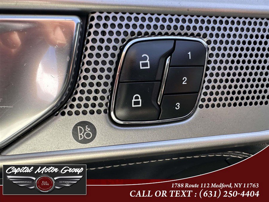 Used 2020 Ford Explorer Limited AWD/4WD image 11