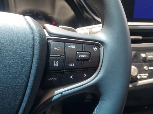 Used 2023 Lexus ES 350 w/ Accessory Package (Z2) FWD image 21