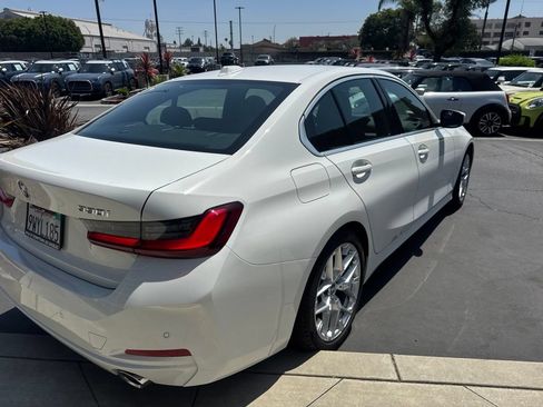 Used 2026 BMW 330i Sedan w/ Convenience Package RWD image 5