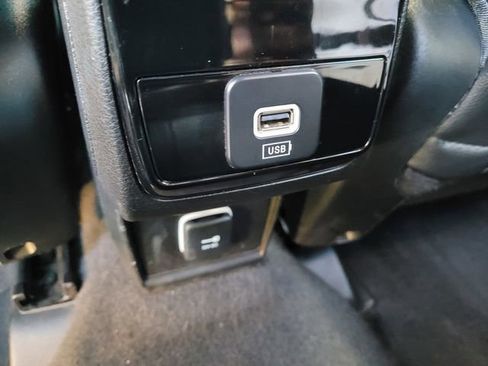 Used 2024 Jeep Compass Trailhawk image 10