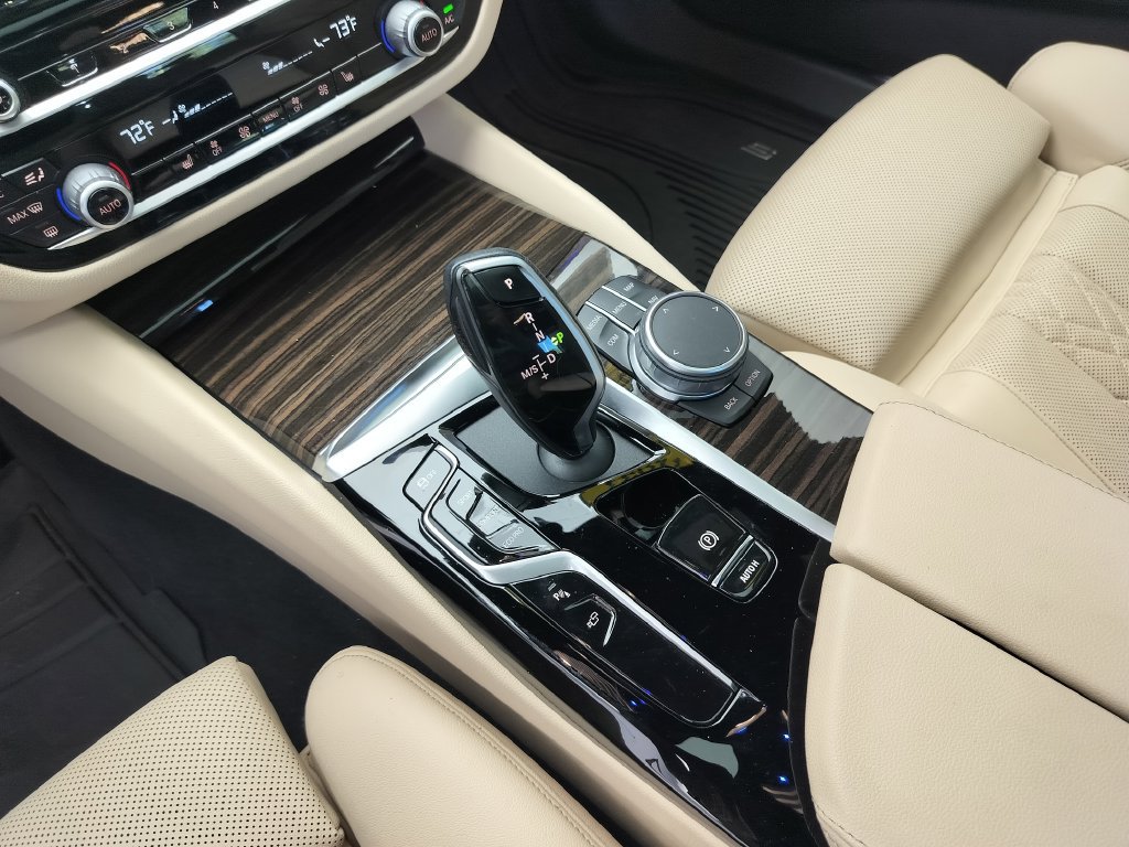Certified 2021 BMW 540i w/ Convenience Package RWD image 19