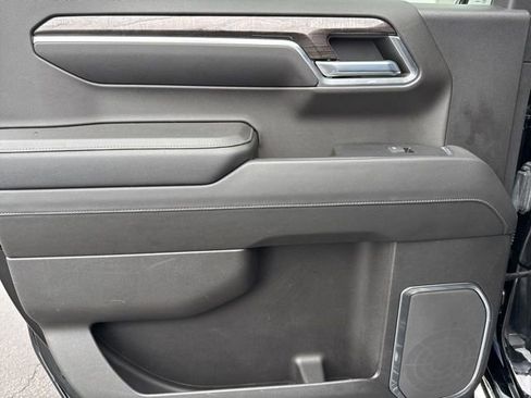 Used 2022 Chevrolet Silverado 1500 LTZ image 44