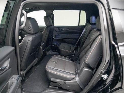 New 2026 Chevrolet Traverse High Country image 25