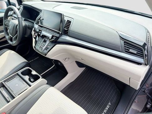 Used 2026 Honda Odyssey Elite image 31