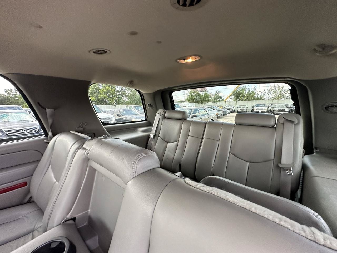 Used 2004 Chevrolet Tahoe LT w/ LT Preferred Equipment Group AWD/4WD image 44