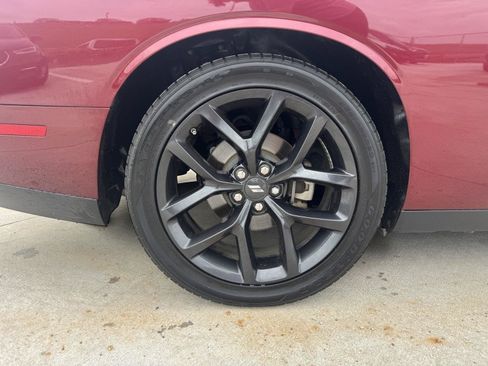 Used 2023 Dodge Challenger R/T RWD image 10
