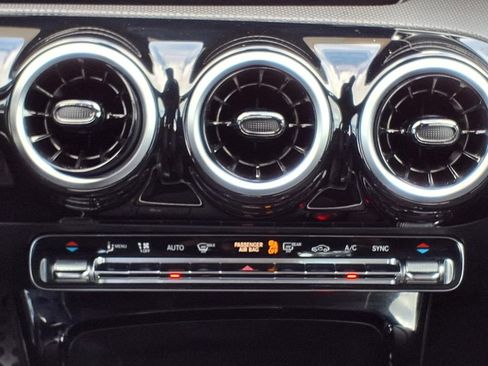 Used 2020 Mercedes-Benz CLA 250 image 23