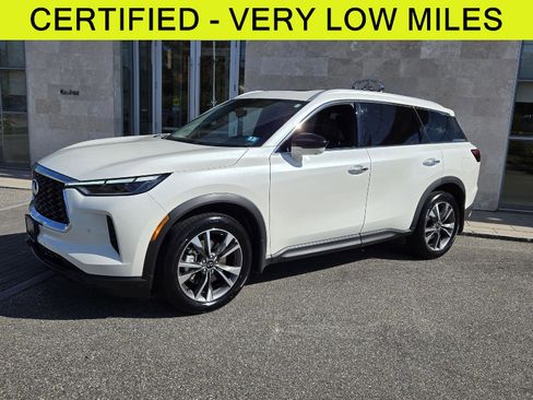 Certified 2025 INFINITI QX60 Luxe image 2