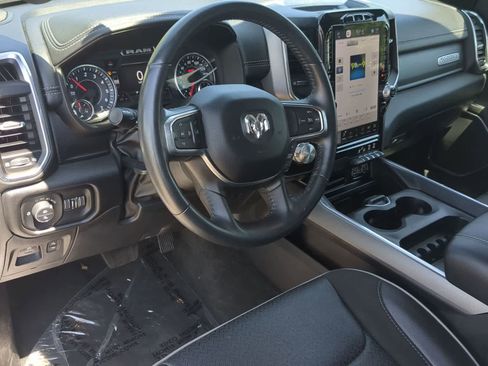 Used 2023 RAM 1500 Laramie AWD/4WD image 10