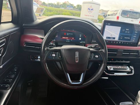 Used 2023 Lincoln Corsair Reserve w/ Equipment Group 201A AWD/4WD image 11