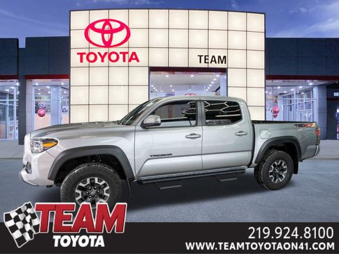 Used 2023 Toyota Tacoma TRD Off-Road image 1