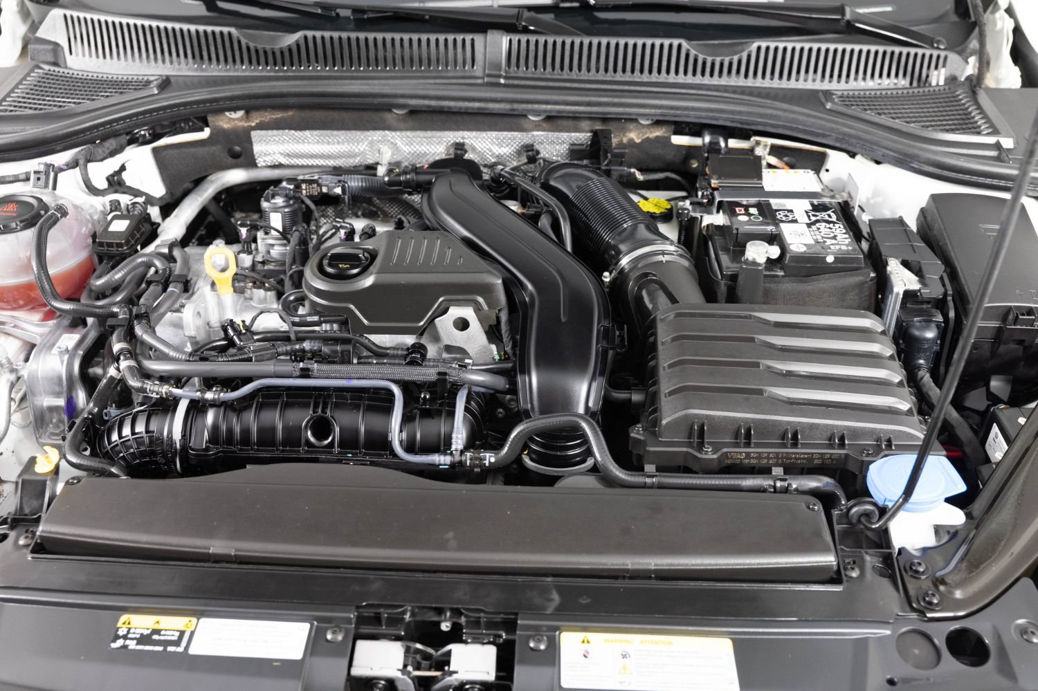 Used 2024 Volkswagen Jetta SE FWD image 40