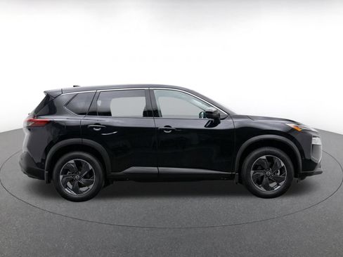 Used 2025 Nissan Rogue SV AWD/4WD image 8