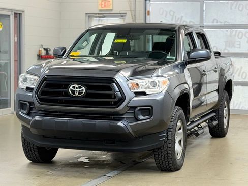 Used 2020 Toyota Tacoma SR AWD/4WD image 3