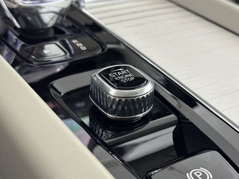 New 2026 Volvo XC60 B5 Ultra w/ Protection Package Premier image 22