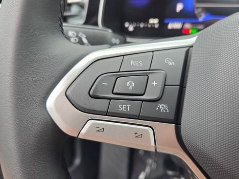 New 2026 Volkswagen Jetta SE FWD image 25