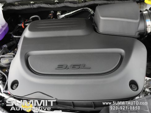 New 2027 Chrysler Pacifica Select AWD/4WD image 20