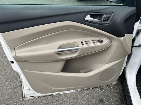 Used 2014 Ford Escape Titanium AWD/4WD image 16