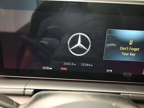 Used 2024 Mercedes-Benz GLE 580 4MATIC image 11