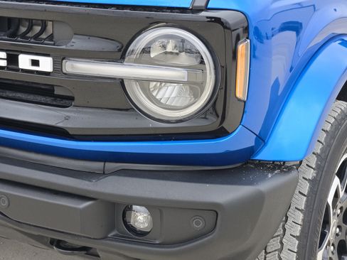 Used 2024 Ford Bronco Outer Banks image 9