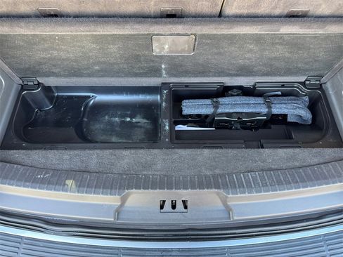 Used 2020 Ford Expedition Limited w/ Equipment Group 301A image 17