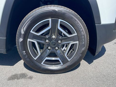 New 2026 Jeep Cherokee Laredo AWD/4WD image 9